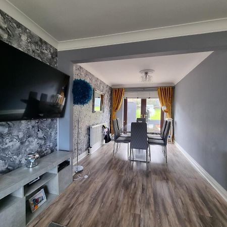 Private Room City Skyline And Mountain Views Close Too Belfast Centre And Airports Free Parking المظهر الخارجي الصورة